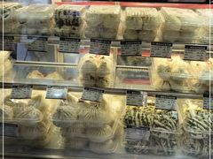 -白玉兰食品甜凤店(合生汇店)