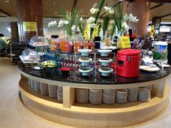 自助取餐区-颐和尚水酒店