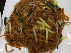 干炒牛河-粤盛海鲜平价店(洛溪食街店)