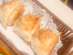 香煎韭菜饺-粤秀小厨·广式早茶(辽宁路店)