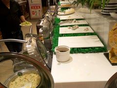 -泉福居酱骨头自助广场(南大街商业步行街店)
