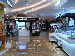 -王府井百货熙地港店