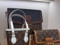 -海星奢选二手奢侈品手表包包鉴定回收寄卖(墨玉南路店)