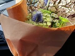 -FLOVIE FLORIST CAFE