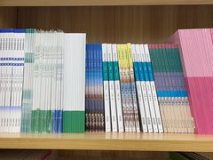 -新华传媒教材书店(中山南二路)