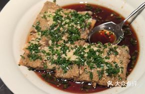Steamed Honghu Eel with Rice Noodles