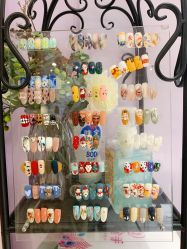 -孔雀手美甲美睫护理