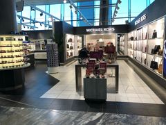 -Travel Value Fashion