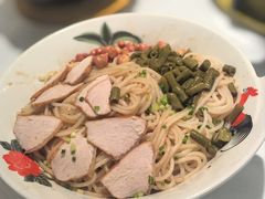 -刘姐啤酒鱼民族演艺餐厅(西街总店)