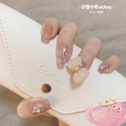 -ZX·美睫设计师汇聚店