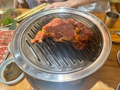-汉城烤肉·黑金冠(华山路店)