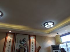 -蓝田九大碗民俗食府(蓝田店)