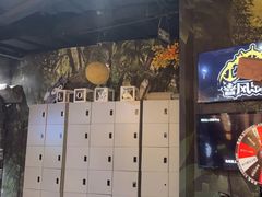 -暴风岛沉浸式体验馆(百联世纪店)