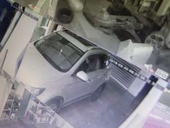 -蜂鸟快修喷漆钣喷汽修旗舰工厂(军工路店)