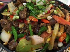 -乡土特色.冷锅鱼.牦牛肉汤锅