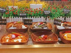 -新艺自助美食城(中山路店)