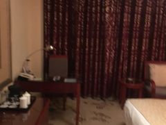 -山明水秀大饭店