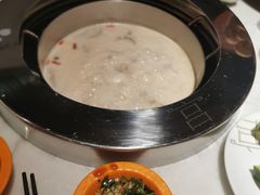 -煲宫猪肚鸡(晶品店)