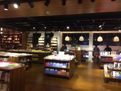 -新华书店(解放路店)