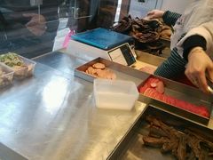 -狗撵鸭(泰山公寓店)