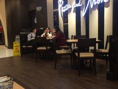 -必胜客(WOW中心城店)