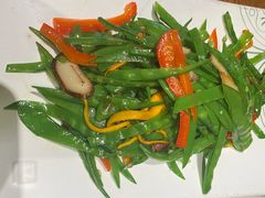 -云海肴·汽锅鸡·云南菜(天山百盛优客店)