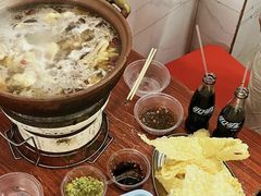 -威邵鸡煲(西华路总店)