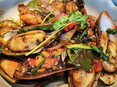 -大头虾越式风味餐厅(光明广场店)