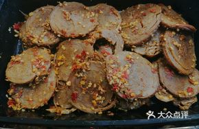 Spicy Braised Chicken Roll