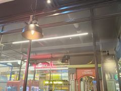 大堂-河坝烧烤串城(金达莱店)