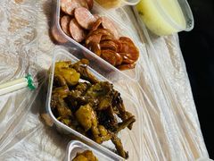-蓝精灵饺子店