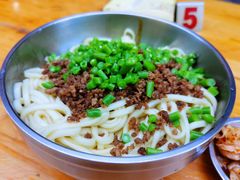素椒杂酱面-左撇子私房面