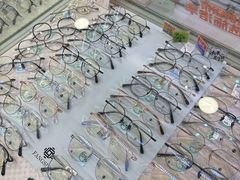 -阿波罗眼镜·蔡司授权店(孙厝店)
