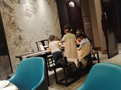 -忆江南·临江鱼馆