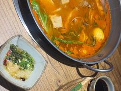 -野山舂·贵州现舂酸汤牛肉(东山店)