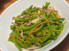 -头上红煨盐鸡乡村食府