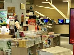 -新华书店(保利水城店)