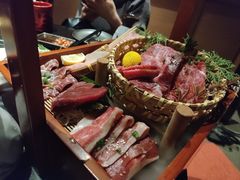 -山川小町·极番烧肉(新地假日广场店)