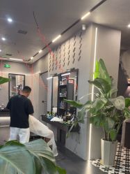 -老肖男士理发店