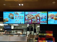 -肯德基(中纬店)