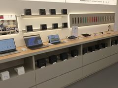 -华为授权体验店(中山公园来福士)