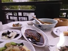 -楼外楼(西湖景区孤山路店)