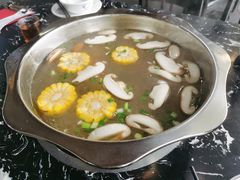 -牛一煲美食(江高店)