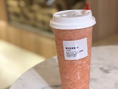 -顶东面包花园·生日蛋糕(世博店)