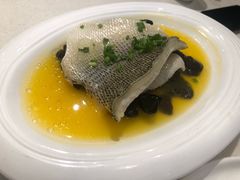 鸡汁蒸鲈鱼-芳满庭粤菜餐厅(丹阳吾悦店)