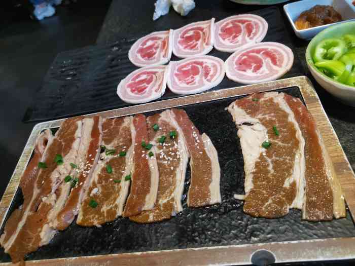 千岛炭火烤肉(天通苑店)-"两个人很饱 三个人八分饱吧 挺合适的.