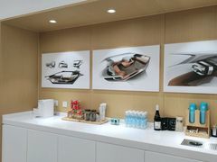 -蔚来空间(北京颐堤港店)