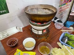 -威邵鸡煲(西华路总店)