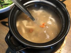 -童年小筑餐厅(申花路店)