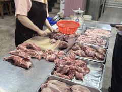 -标记美食新鲜猪杂(兴南大道店)
